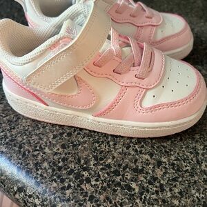 Nike toddler court borough